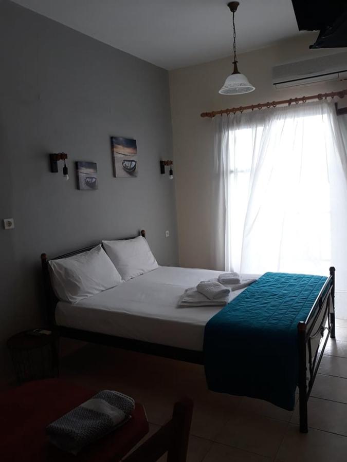 Violetta Studios & Apartments Milina Exterior photo