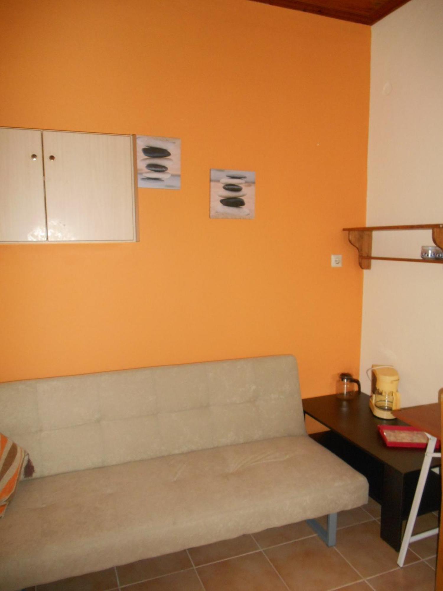 Violetta Studios & Apartments Milina Room photo